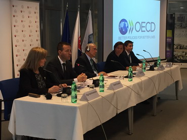 Minister zdravotníctva Tomáš Drucker na prijatí generálneho tajomníka OECD Angela Gurríu u premiéra Roberta Fica
