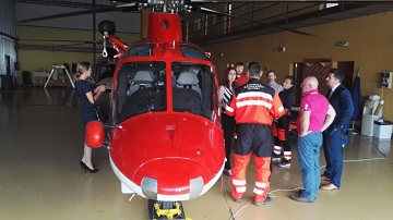 ministerka zdravotníctva Andrea Kalavská s leteckými záchranármi 