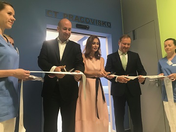 Ministerka zdravotníctva Andrea Kalavská na slávnostnom uvedení do prevádzky nového CT prístroja vo VÚSCH Košice