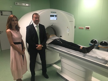 Ministerka zdravotníctva Andrea Kalavská na slávnostnom uvedení do prevádzky nového CT prístroja vo VÚSCH Košice