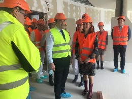 Ministerka zdravotníctva Andrea Kalavská a generálny riaditeľ NÚSCH, a.s., v Bratislave Mongi Msolly pri prehliadke stavebných priestorov nového Detského kardiocentra Ministerka zdravotníctva Andrea Kalavská a generálny riaditeľ NÚSCH, a.s., v Bratislave Mongi Msolly pri prehliadke stavebných priestorov nového Detského kardiocentra