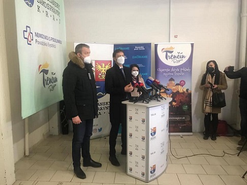 Otvorenie veľkokapacitného očkovacieho centra v Trenčíne Otvorenie veľkokapacitného očkovacieho centra v Trenčíne