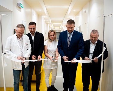Onkologická klinika FN Trnava otvorila zrekonštruované priestory za účasti ministra zdravotníctva Kamila Šaška