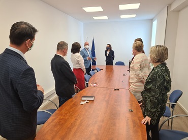 Štátny tajomník MZ SR Kamil Száz novú predsedníčku ÚDZS Renátu Bláhovú Štátny tajomník MZ SR Kamil Száz novú predsedníčku ÚDZS Renátu Bláhovú