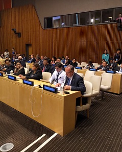 Štátny tajomník MZ SR Stanislav Špánik na rokovaní v New Yorku Štátny tajomník MZ SR Stanislav Špánik na rokovaní v New Yorku